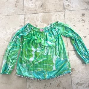 Lilly Pulitzer off the shoulder blouse. Size med.